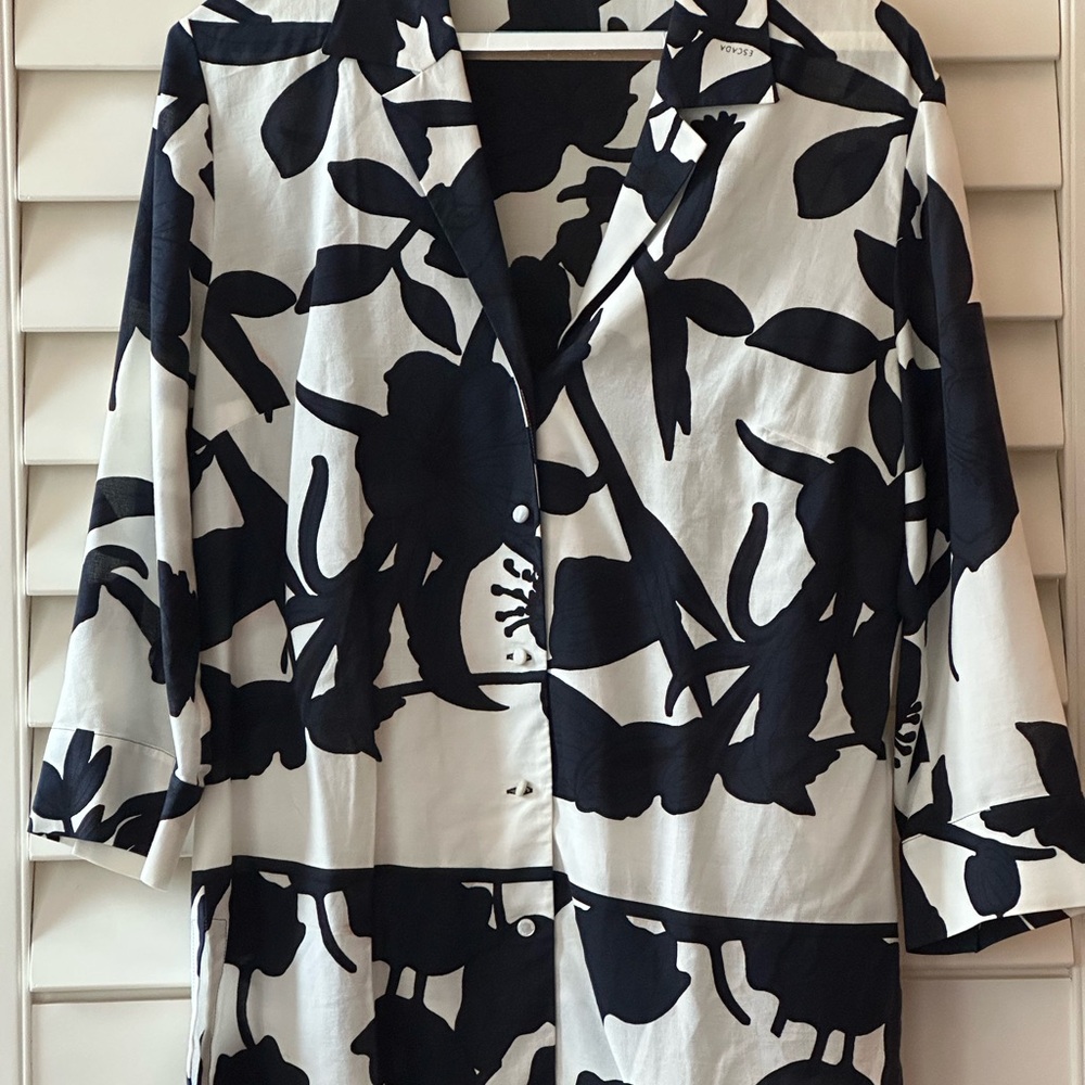 Escada black white multi dress shirt